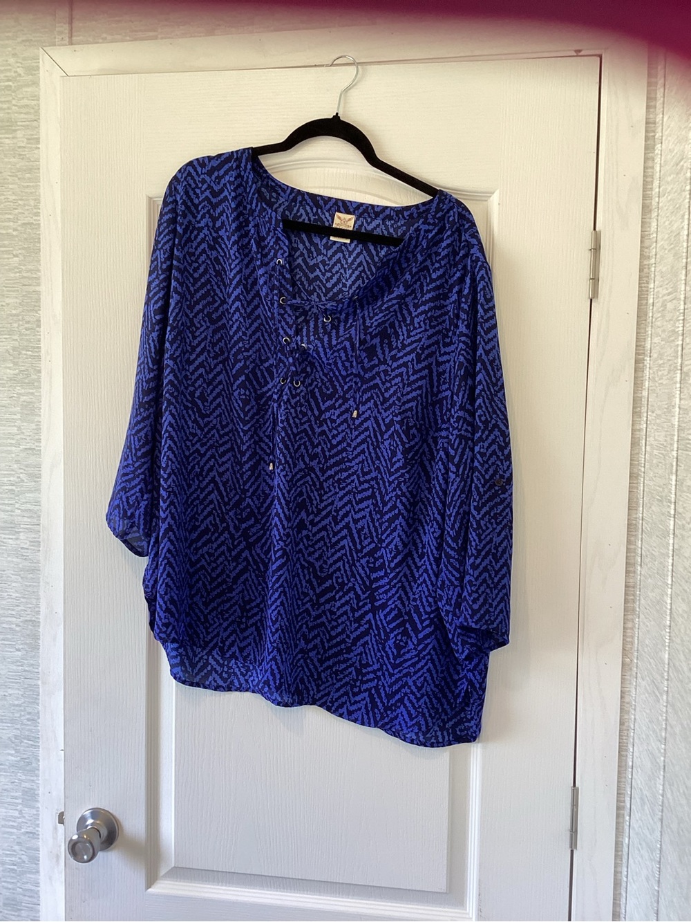 Faded Glory Blue Patterned Lace-Up Women's Top 2XL EUC